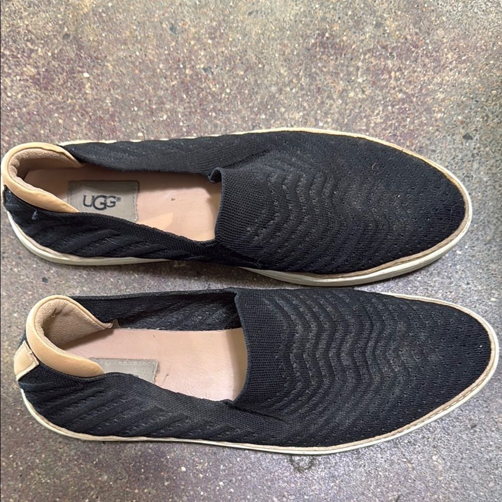 UGG slip on shoes - Picture 2 of 4